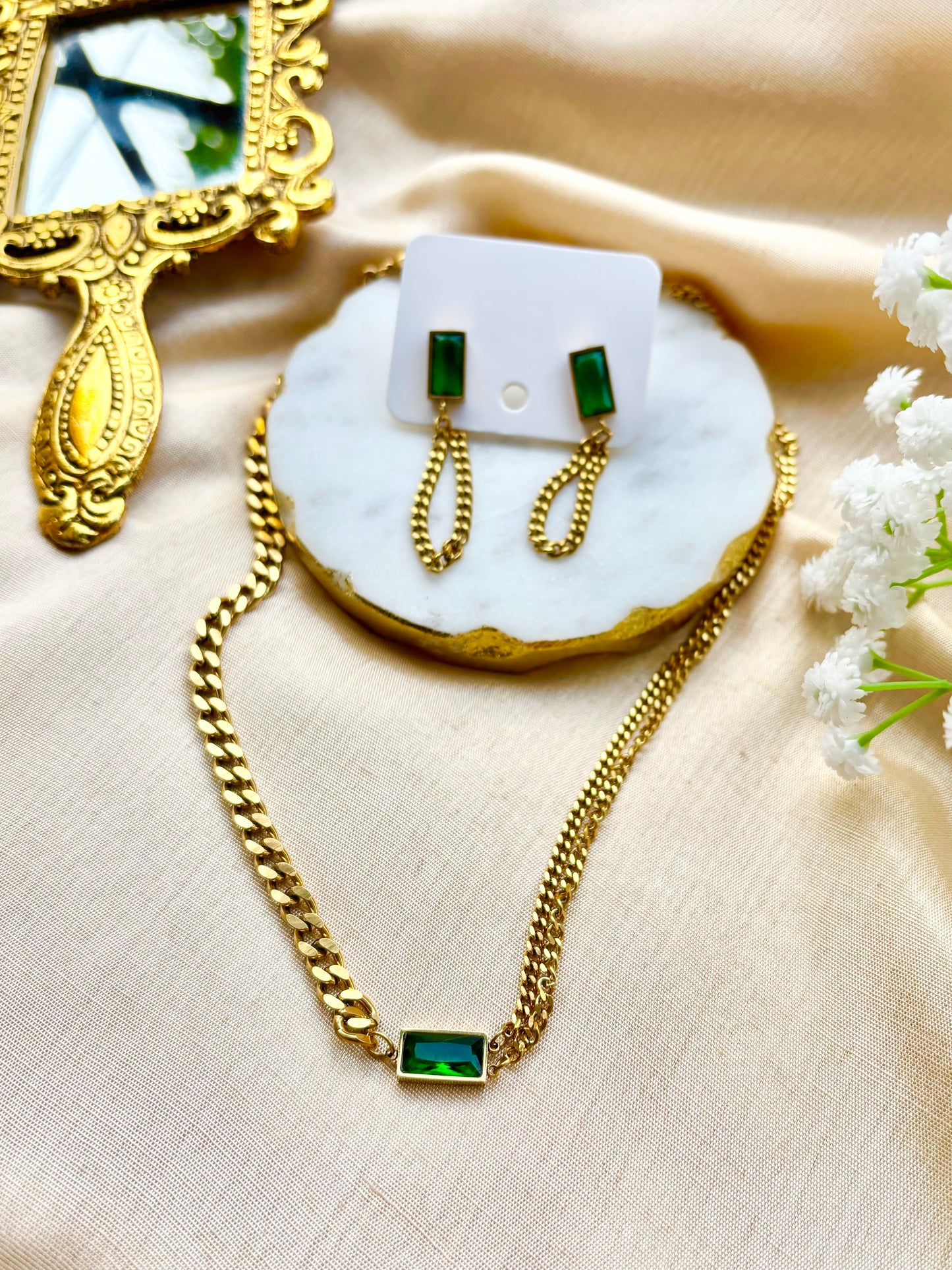 Emerald Lovers