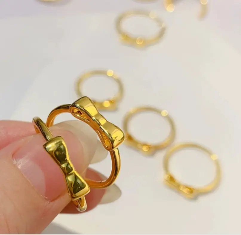 Minimal Girly Bow Ring