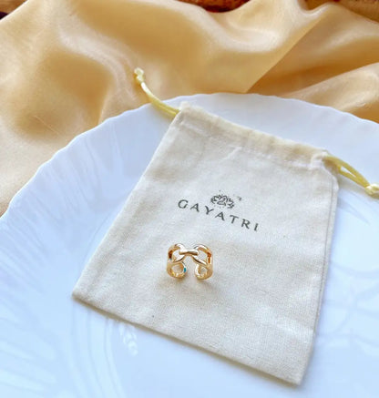 Solid Bow Design Ring