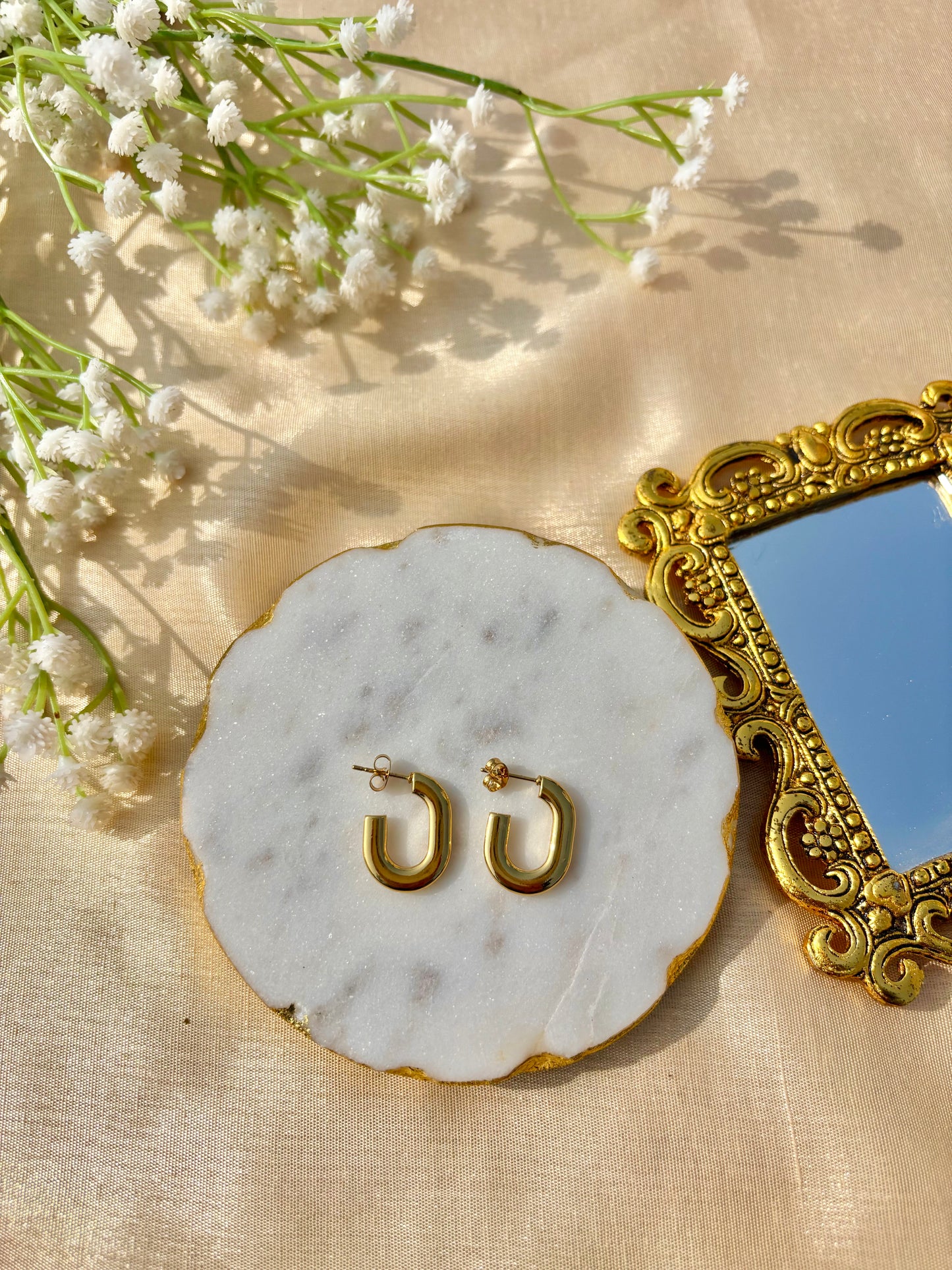 U Shaped Hoop