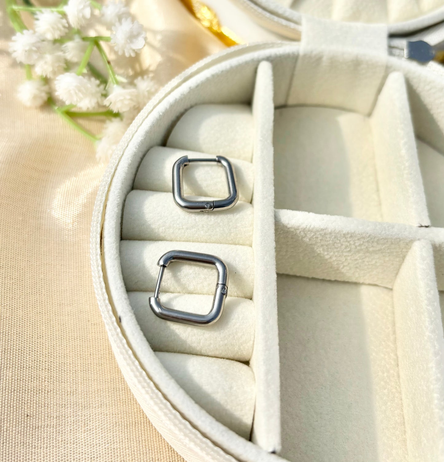 Unisex Square Silver