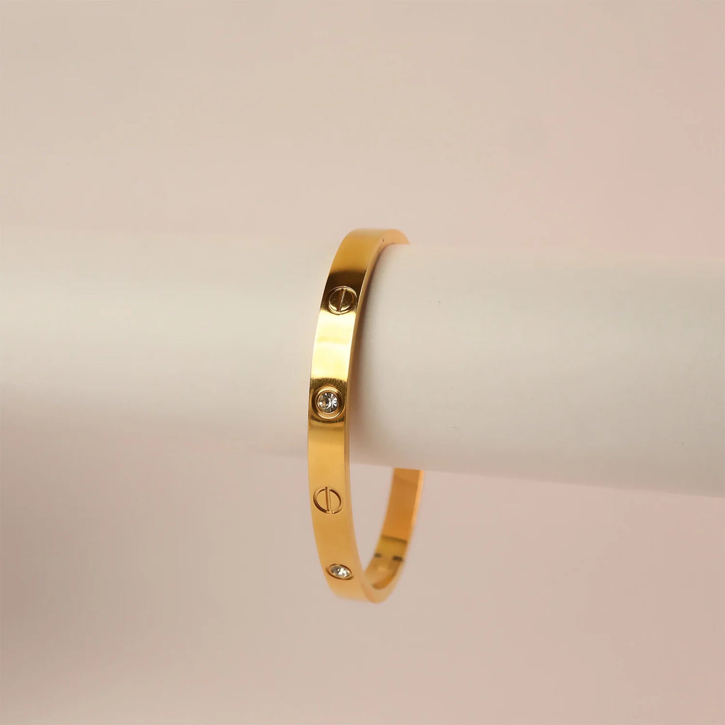Classy Cartier