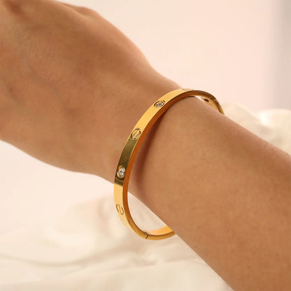 Classy Cartier