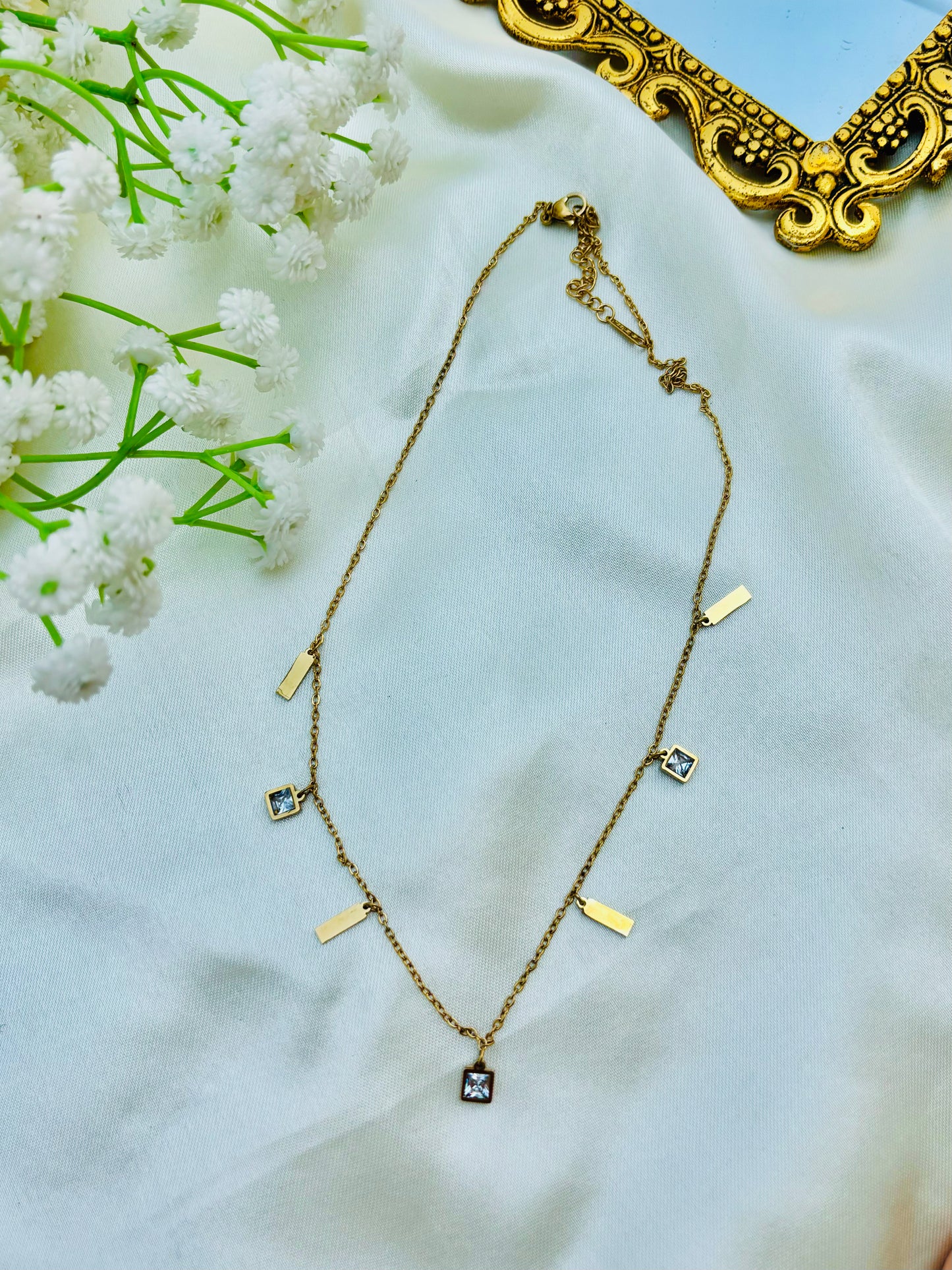 LARA Necklace