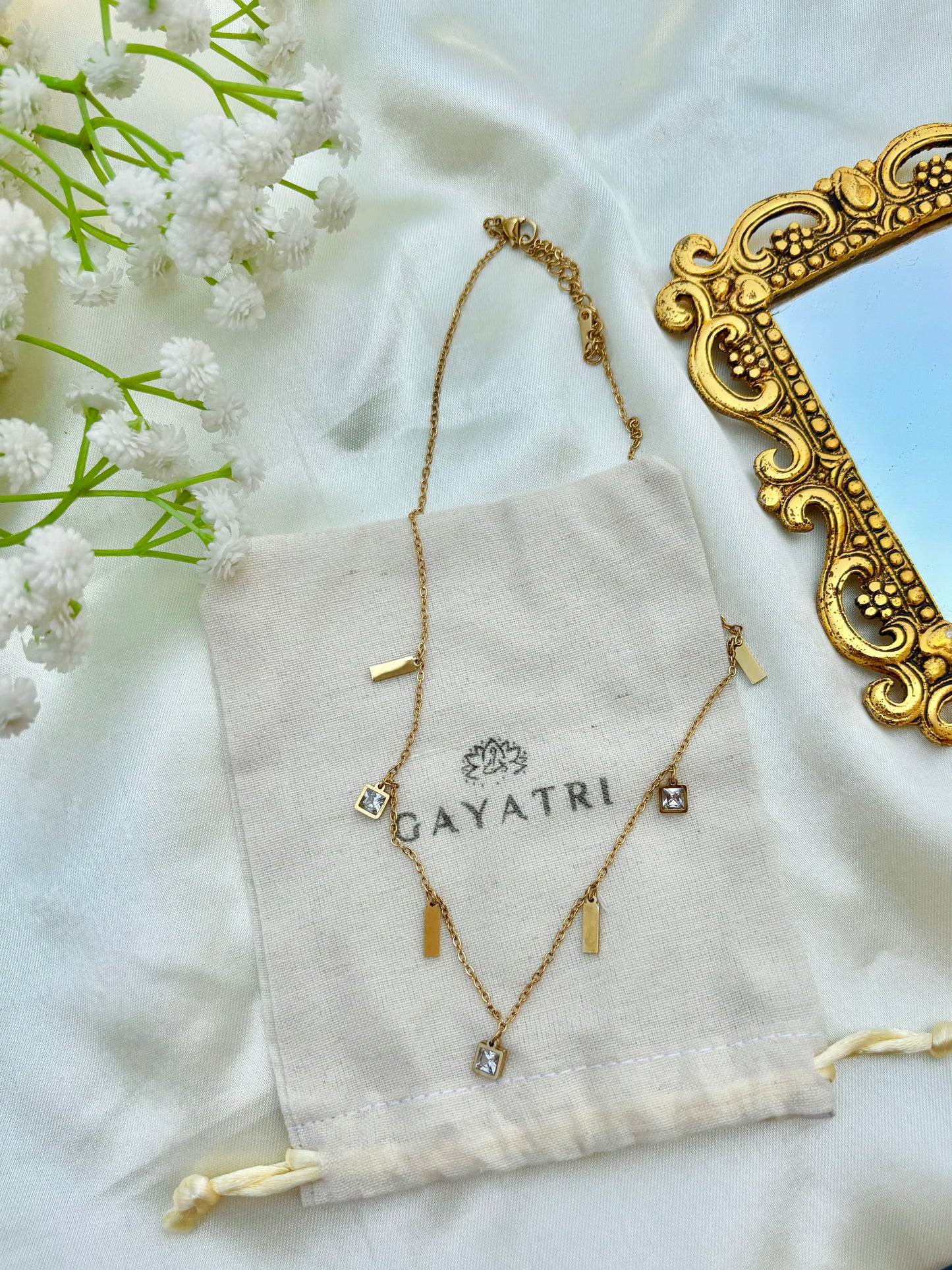 LARA Necklace