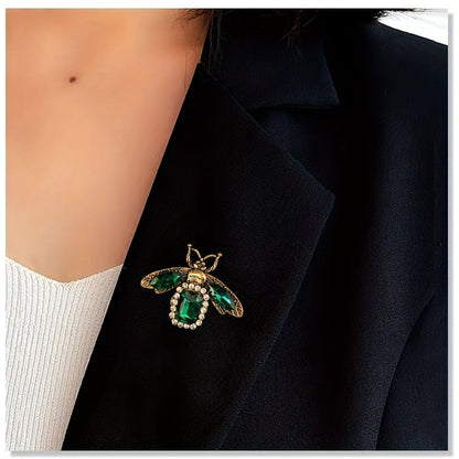 Emerald BEE Brooch