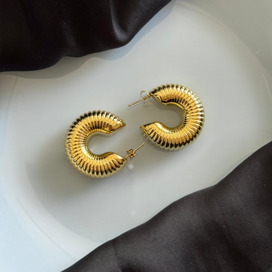 Croissant Bold Hoop