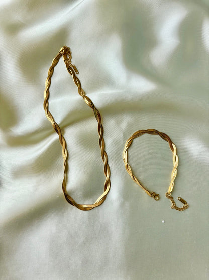 Twisted Jewellery Combo (Necklace + Bracelet)