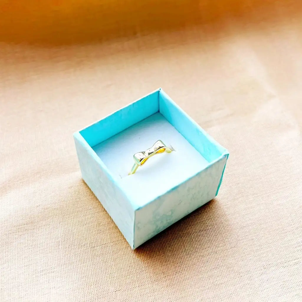 Minimal Girly Bow Ring